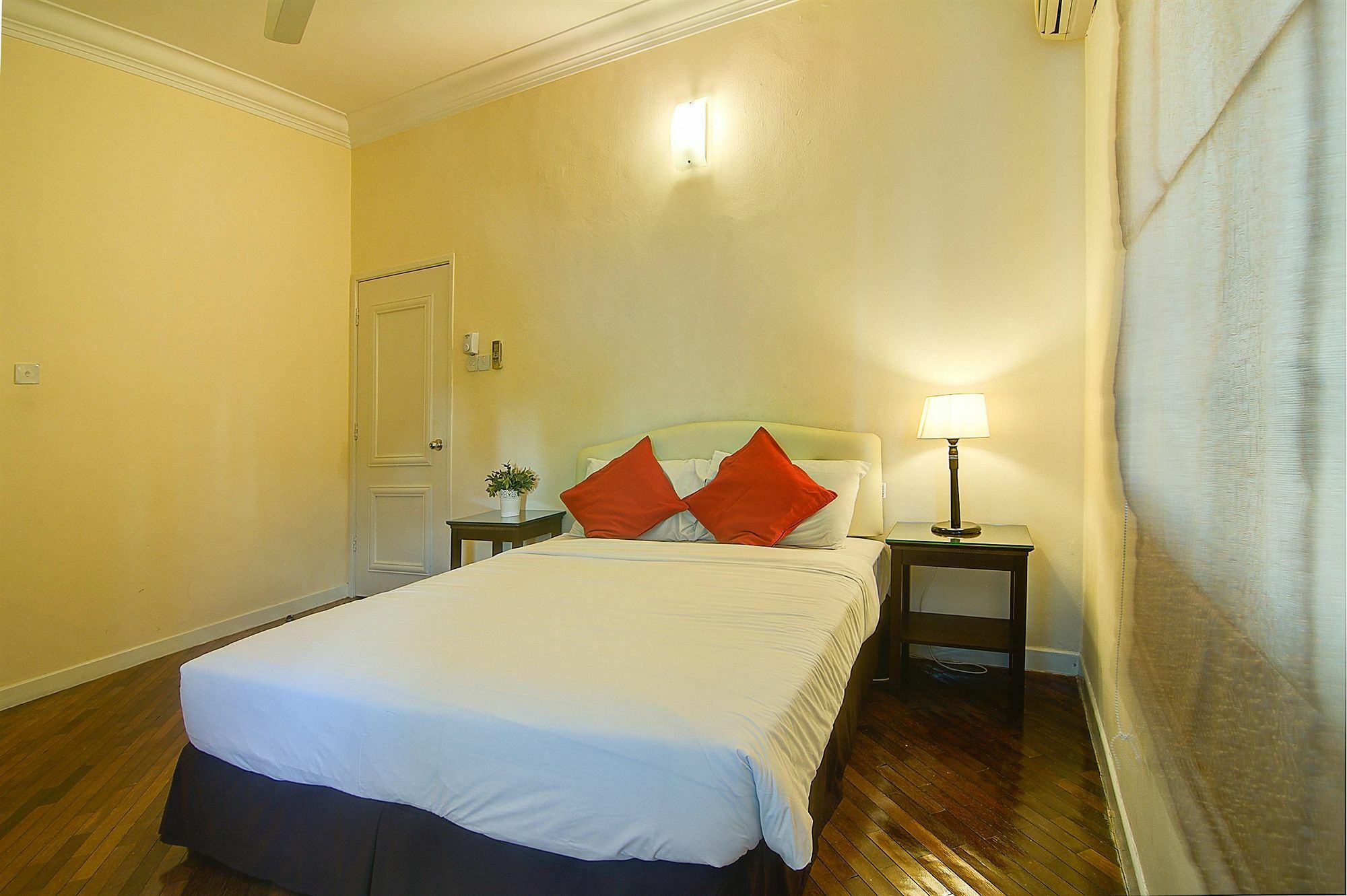Hotel Wedgewood Residences 4*